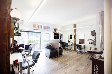 Friseursalon Bild 16